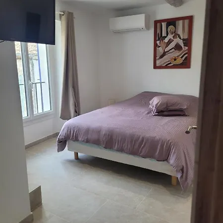 Maison De Village Pierrerue Holiday home *